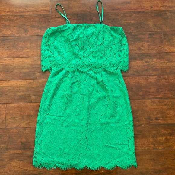 STUNNING BB Dakota green structured dress! Size 4, removable straps. - Picture 1 of 4